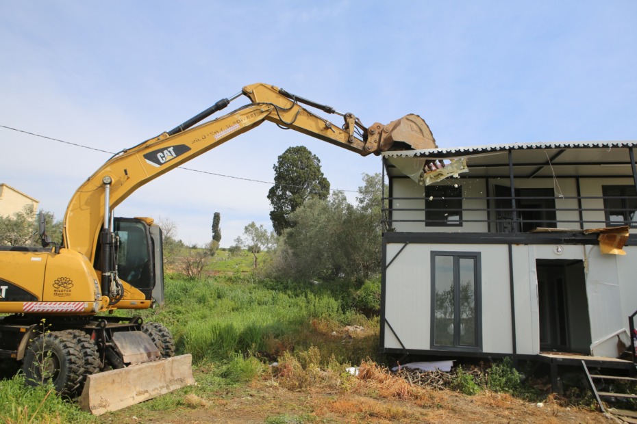 Gölyazı’da kaçak yapılara geçit yok