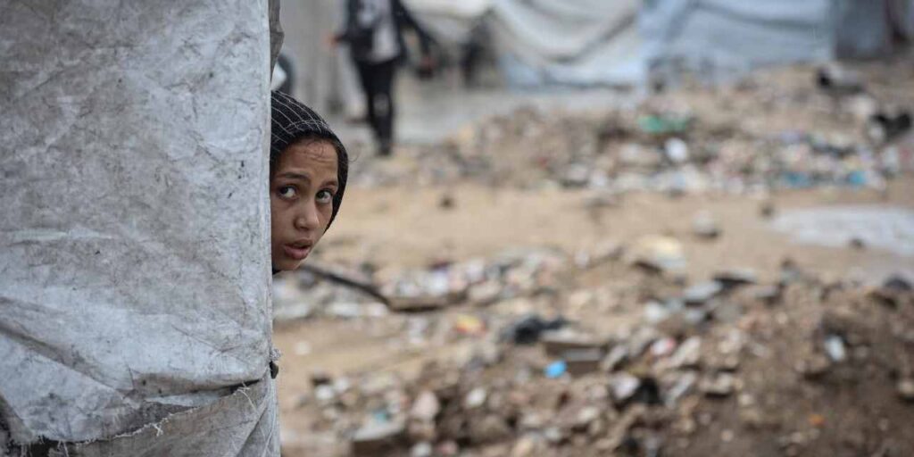 İsrail ateşkese rağmen Gazze’de bir çocuğu öldürdü