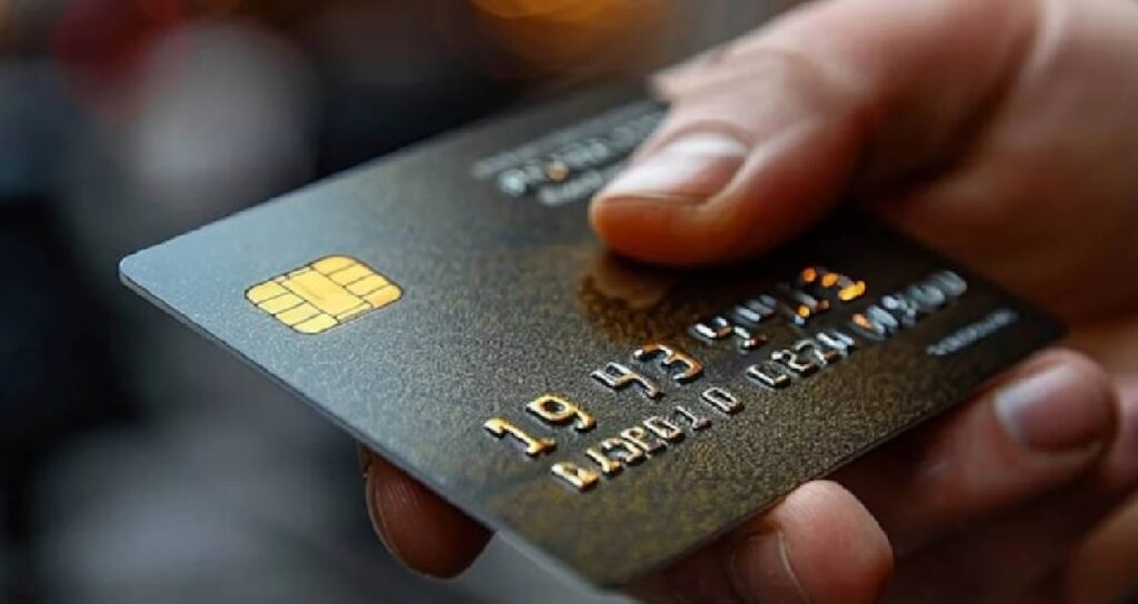 Kredi kartında bu hatayı yapanı yandı