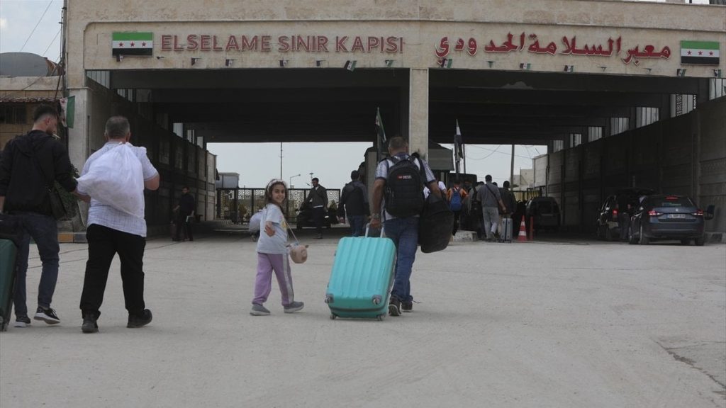 Suriye’ye Gönüllü Dönüş Hareketliliği Sürüyor