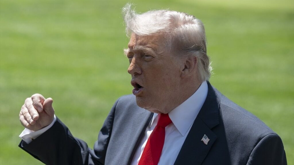 Trump’tan Hürmüz Uyarısı