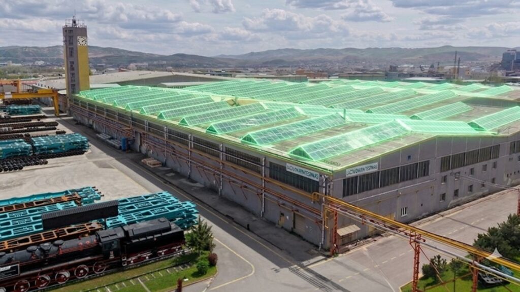 Yük vagonları güneş enerisiyle üretilecek