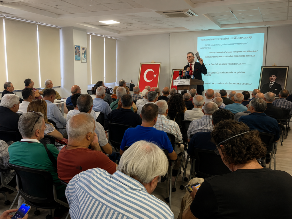 ADD Bursa’dan Sert Manifesto: “Emperyalizmin Sinsi Tuzaklarına Geçit Vermeyeceğiz”
