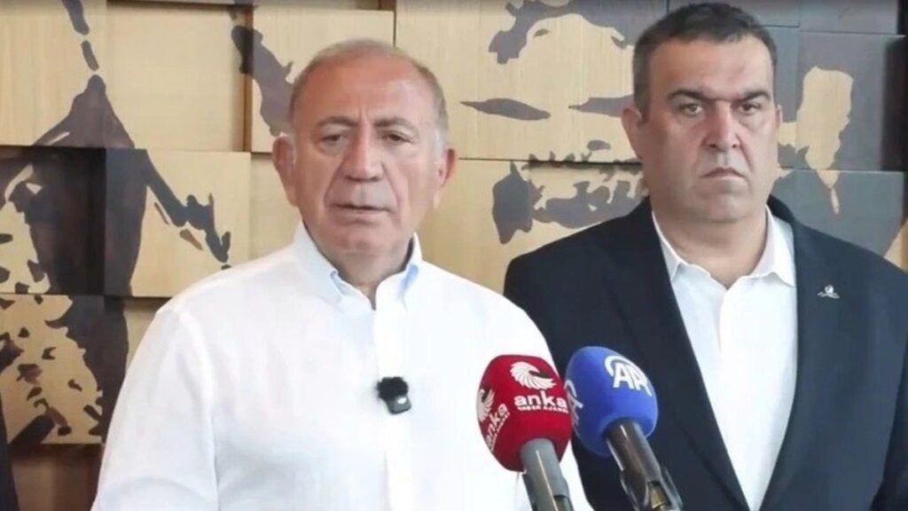 CHP’de Rozet Töreni Tartışması: Tekin’den Suç Duyurusu