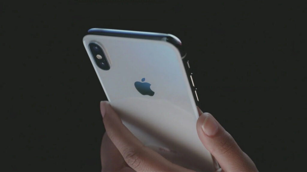 Türkiye’de iPhone fiyatları makas açtıkça açıyor!