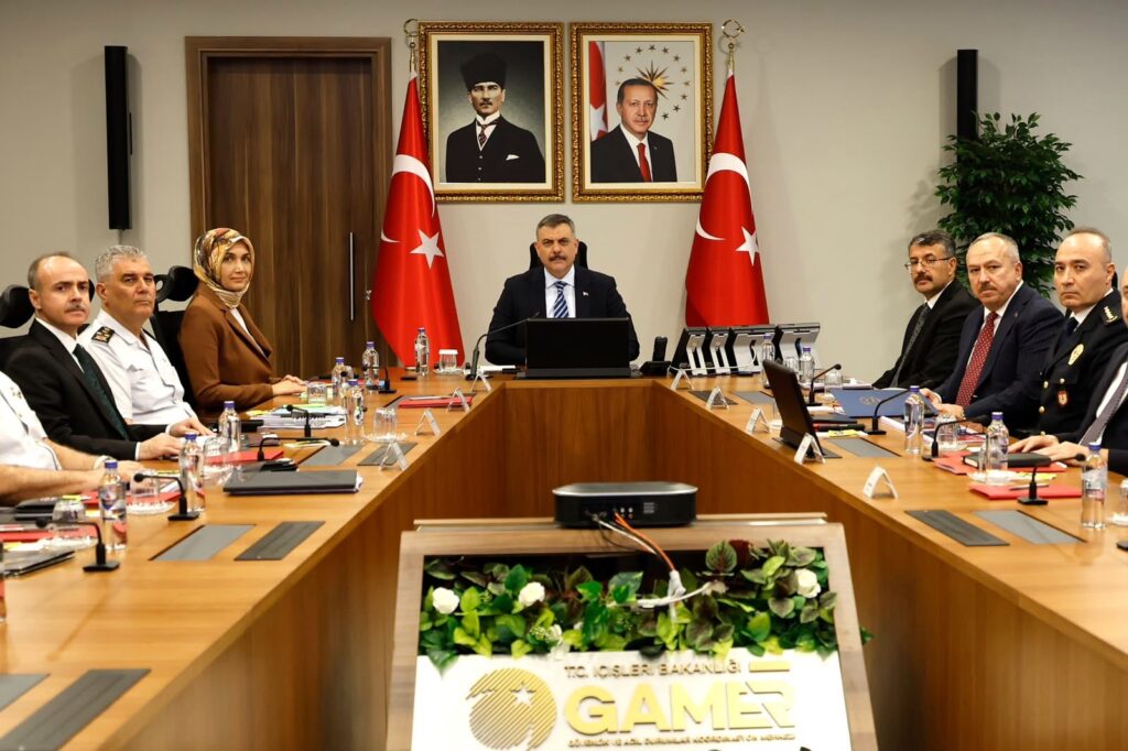 Bakan Çiftçi’den Kaçakçılık ve Organize Suçlarla Mücadele Mesajı
