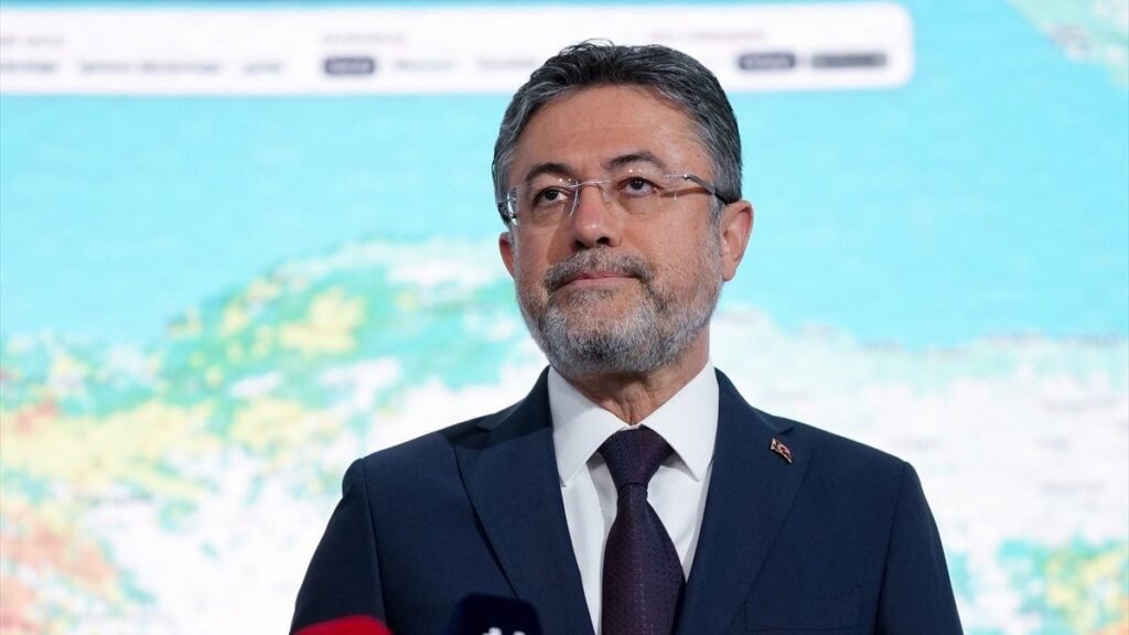 Bakan Yumaklı’dan Orman Yangınları Bilgilendirmesi