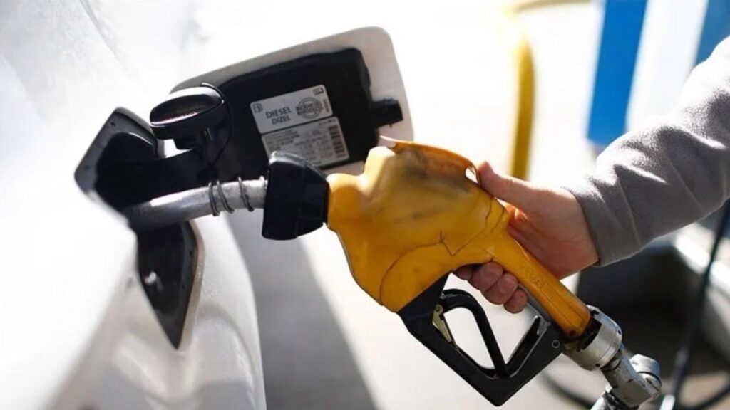 Benzine Üst Üste Zam: Pompa Fiyatları Yükseliyor