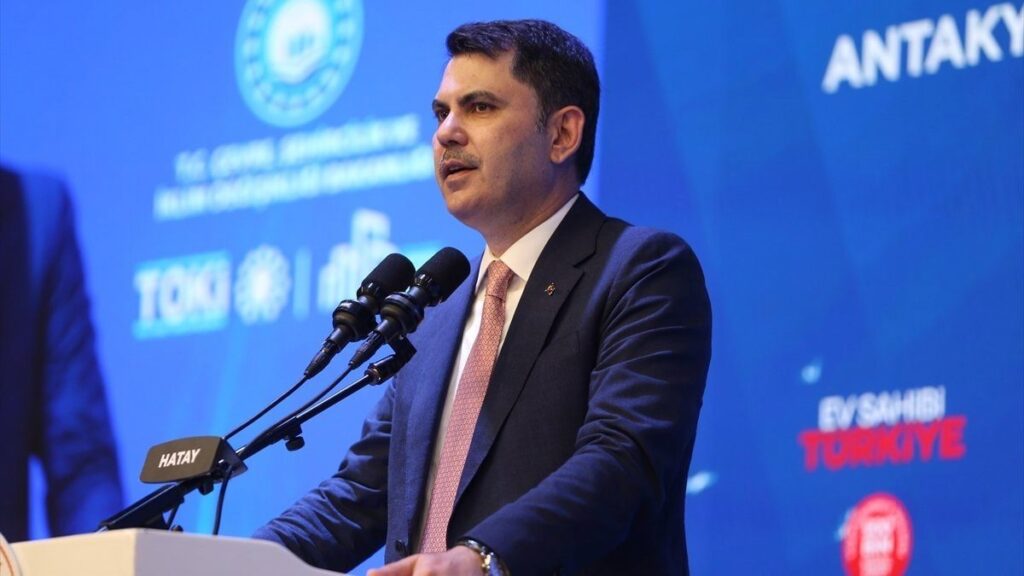 Deprem Bölgesinde Devlet ve Toplum Dayanışması