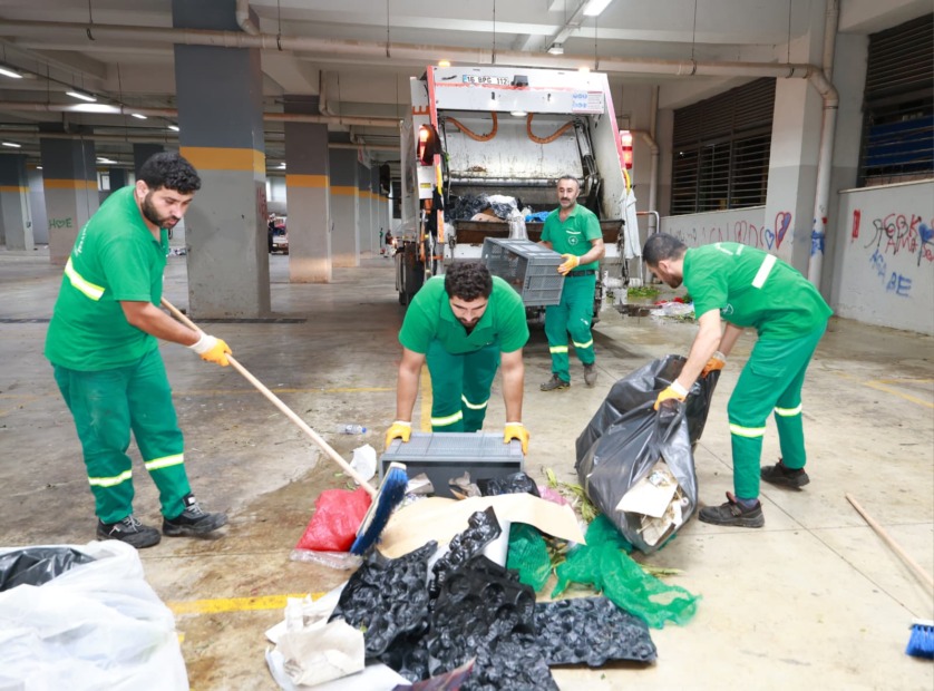 Osmangazi Belediyesi Pazarlardan Aylık 600 Ton Atık Topluyor