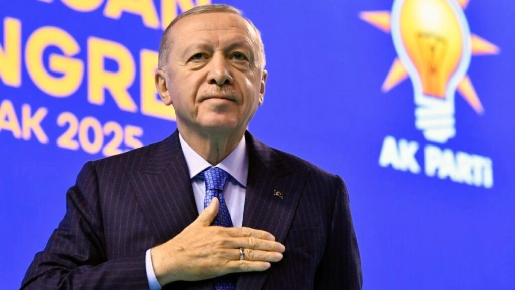 Üç Belediye Başkanı AK Parti’ye Geçiyor