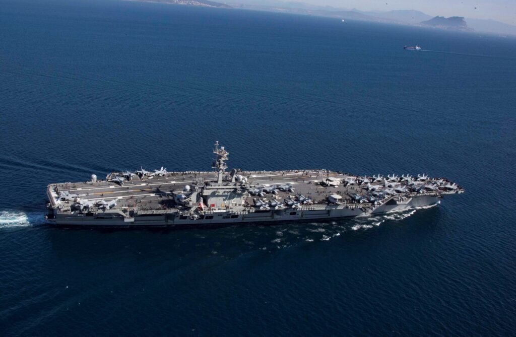 USS Abraham Lincoln’da Mürettebatta Artan Kriz Endişeleri