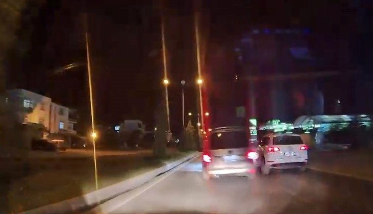 Atatürk Bulvarı’nda Tehlikeli Şerit Değiştirme Ceza Aldı