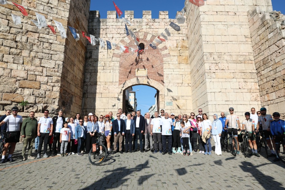 BURSA’DA ‘ARABASIZ BİR GÜN, HAREKETLİ BİR KENT’