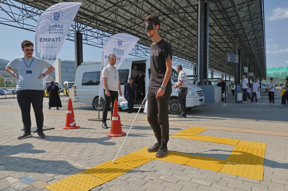 BÜYÜKŞEHİR’DEN FARKINDALIK İÇİN EMPATİ PARKURU