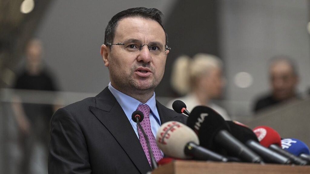 Gürlek: 12 Eylül Vesayetinin Unutulmaması Gerekiyor