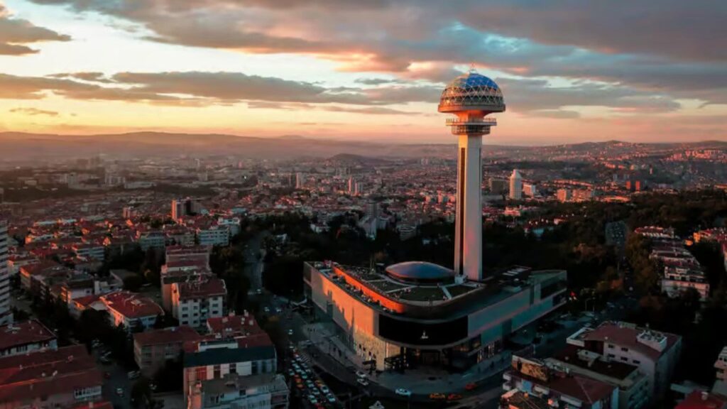 Kalecik ve Beypazarı Belediye Başkanları CHP’den Ayrıldı