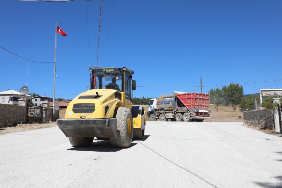 Keles’te yollar yenileniyor