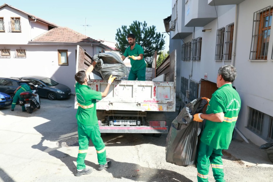 Osmangazi Belediyesi’nden Çöp Eve Hızlı Müdahale