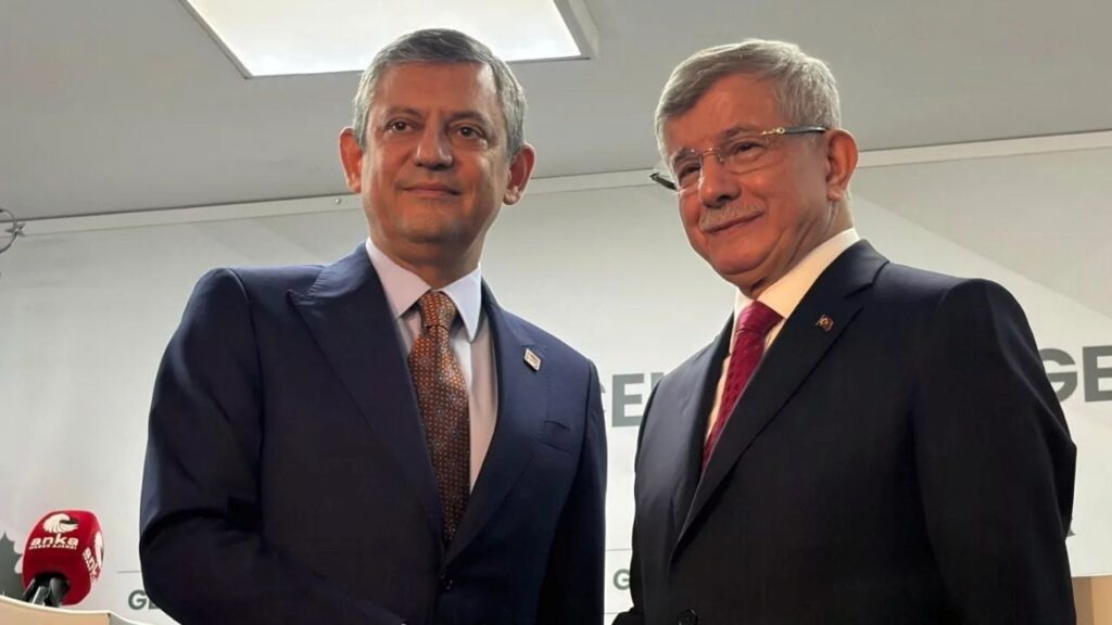 Özgür Özel’den Ahmet Davutoğlu’na dayanışma telefonu