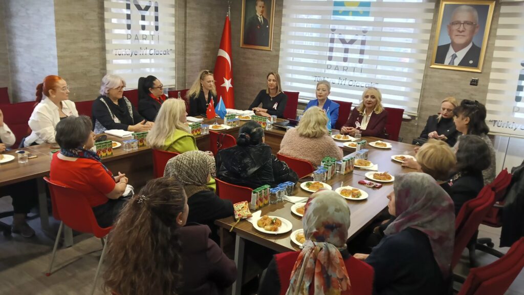 İYİ Parti Nilüfer’den Meme Kanseri Farkındalığı İçin Konferans