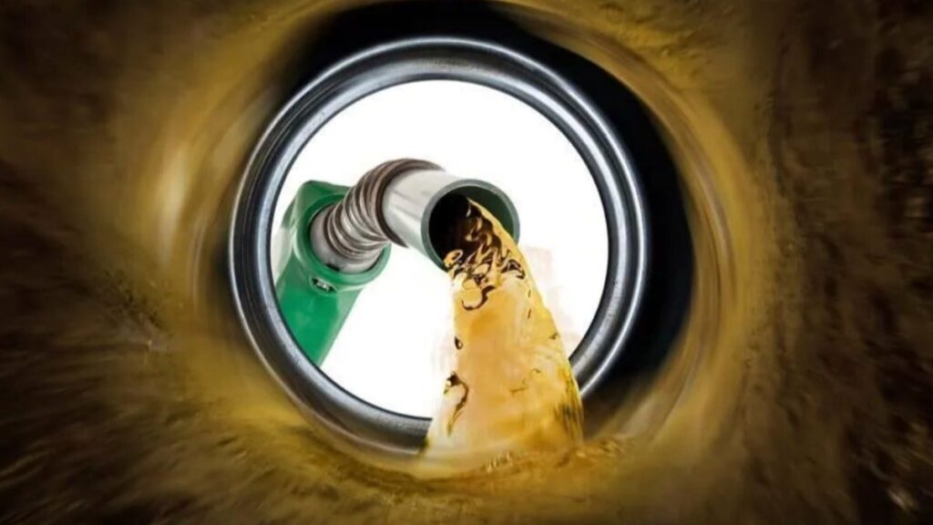 Brent petrol fiyatı Hürmüz gerilimiyle yükseldi