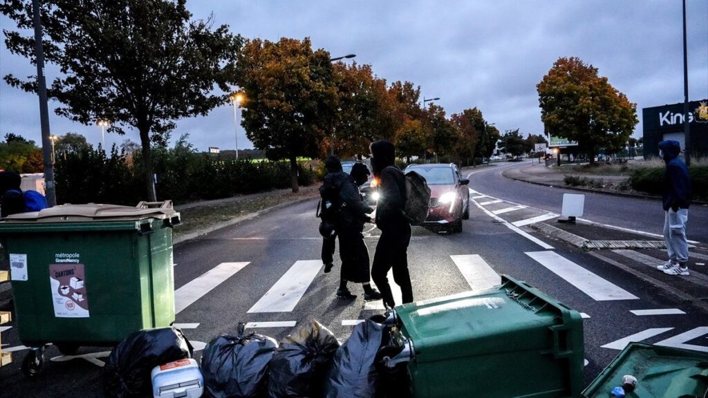 Fransa’da Ekonomik Tepkiler ve Yol Eylemleri