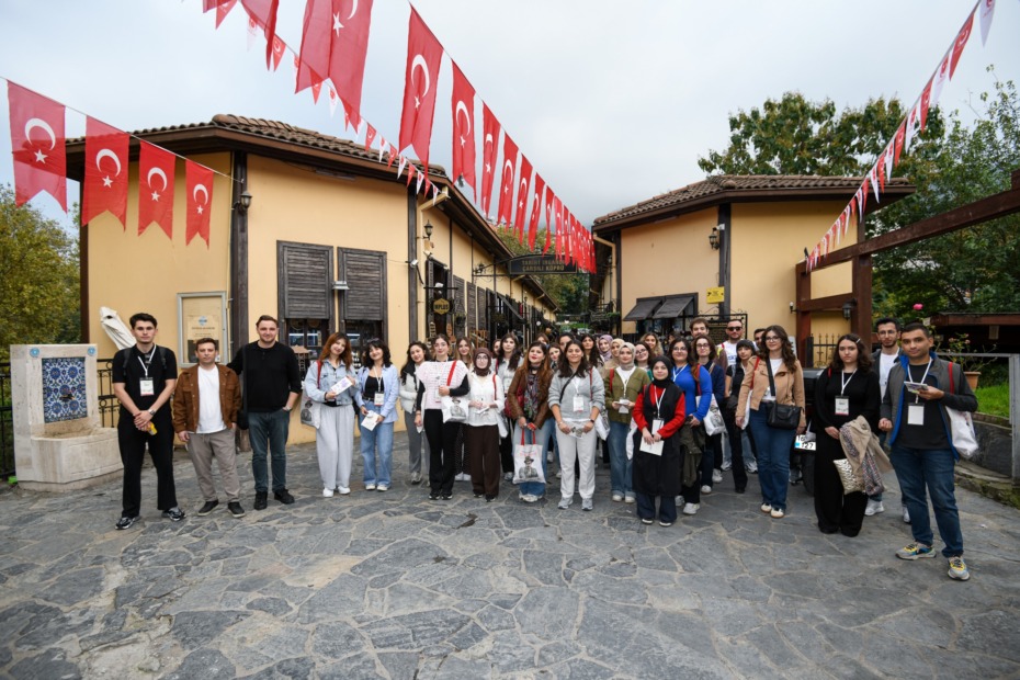 Gençler Bursa’nın Tarihi Dokusunu Adım Adım Keşfetti