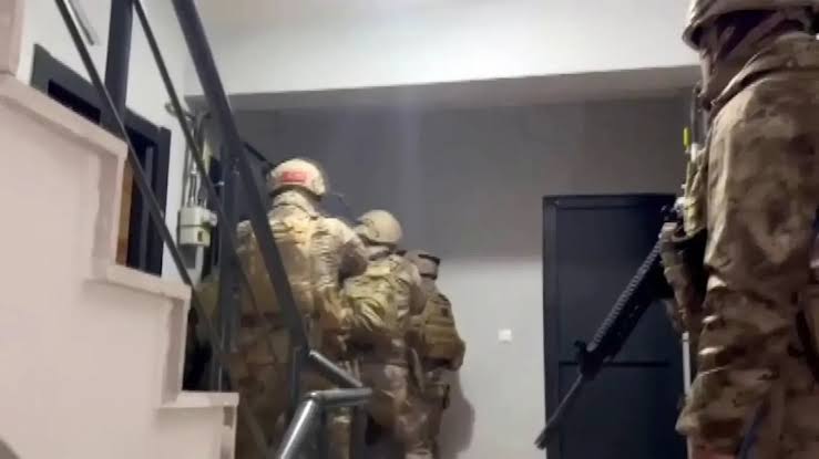 13 İlde Eş Zamanlı Uyuşturucu Operasyonu ve Mali El Koyma