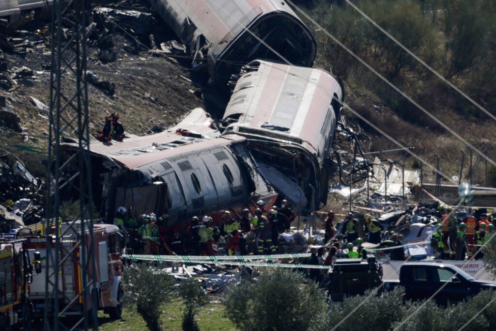 İspanya’da tren kazasında 68 kişi öldü