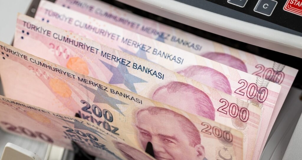 Mevduat faizlerinde 3 yıl sonra bir ilk yaşandı