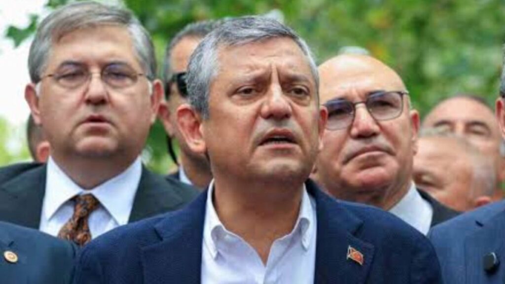 Özgür Özel: Türkiye’de Demokrasi Kaçınılmazdır
