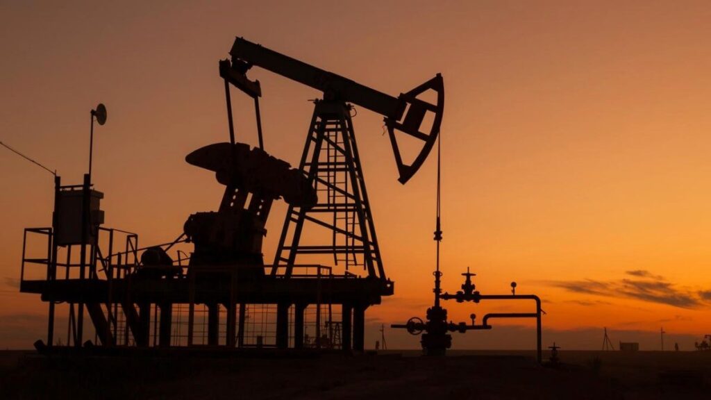 Petrol Fiyatlarında Düşüş ve Bölgesel Riskler
