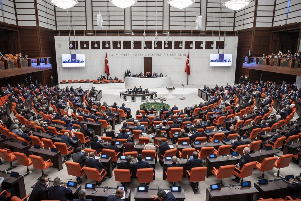 TBMM Gündemi: Kızılay Kanunu ve Fon Tasfiyeleri