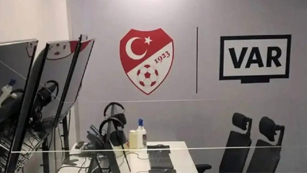 TFF ve Hakem Soruşturması İstifa Dalgası