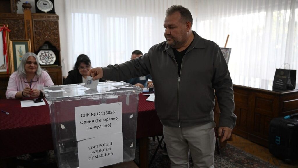 Türkiye’deki çifte vatandaşlar Bulgaristan için oy kullandı